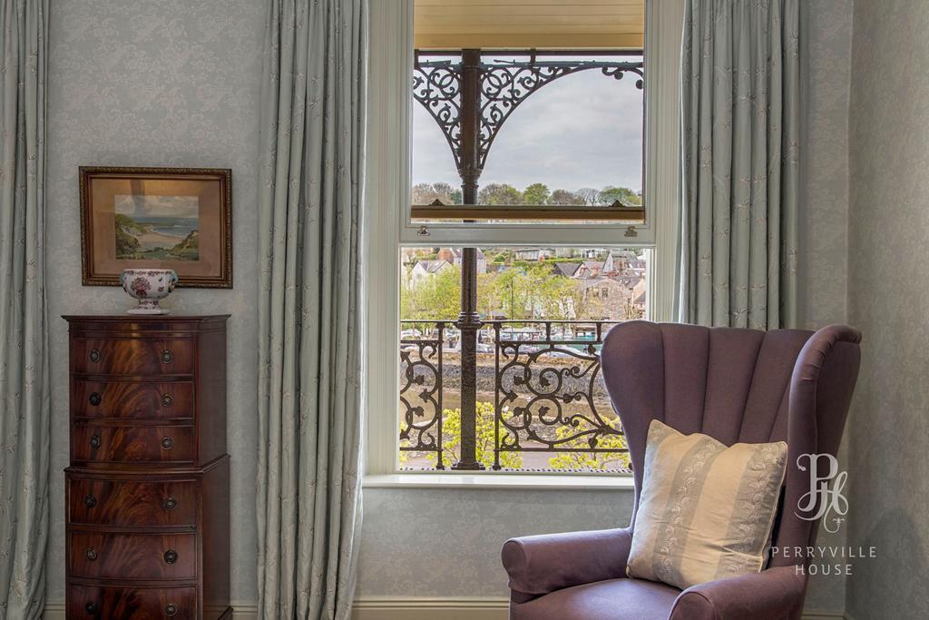 Perryville House Кинсэйл Экстерьер фото